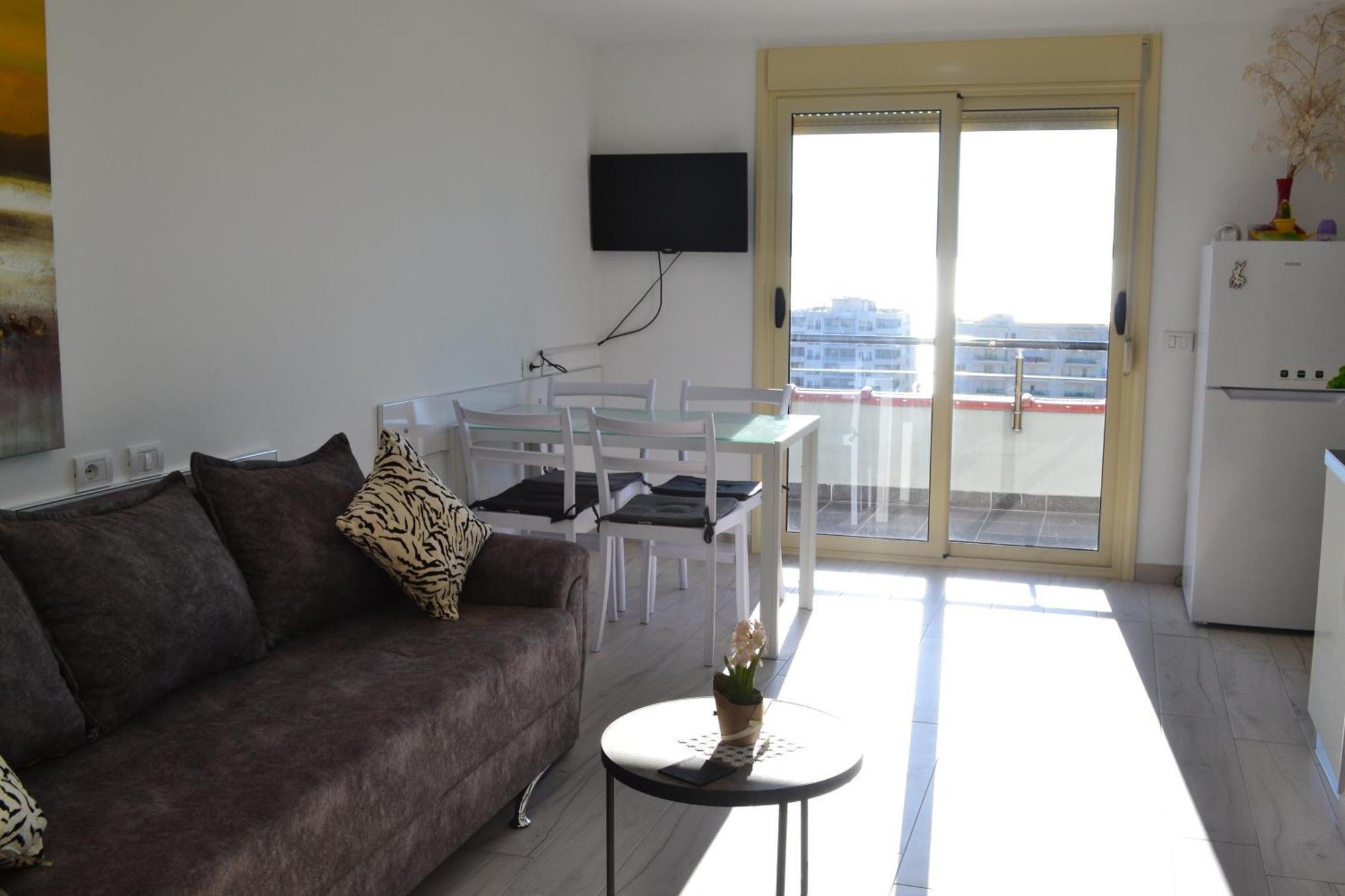 Seaview Penthouse Terrace & Garage Apartment Vlore Bagian luar foto